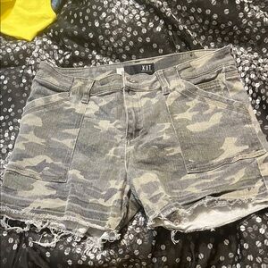 Kut from the Kloth Women's Camo Cargo Shorts - Green and Gray